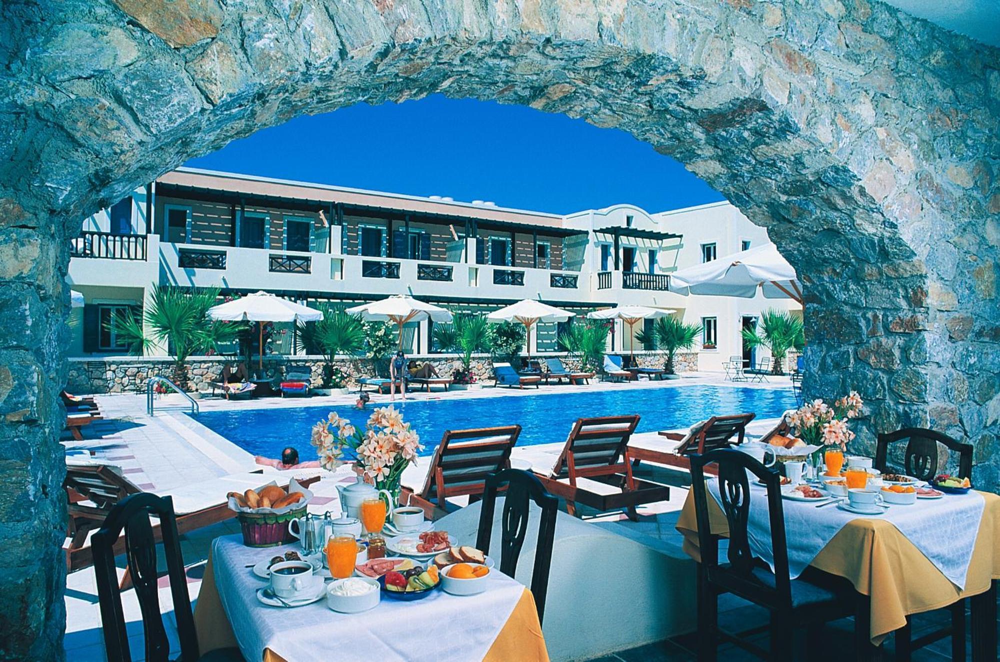 Rose Bay Hotel Kamári Restaurante foto