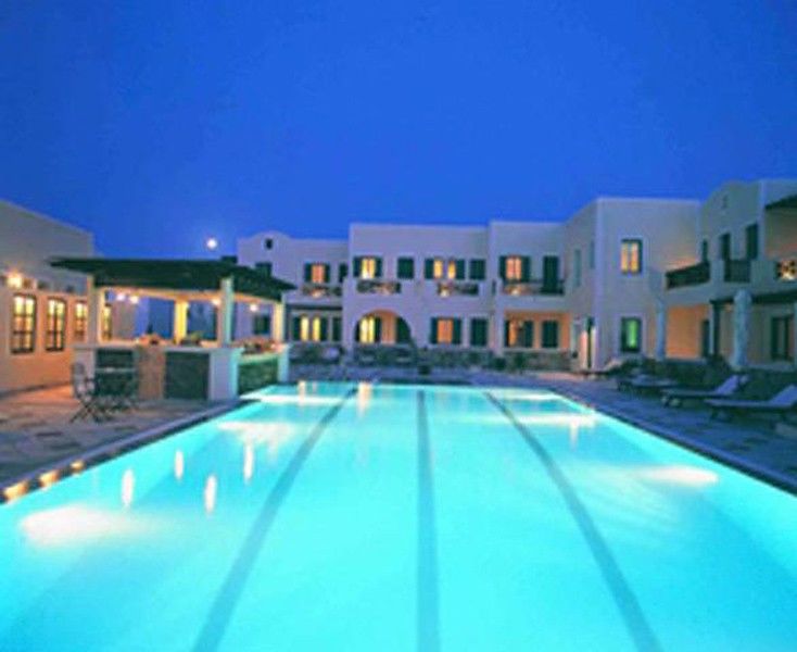 Rose Bay Hotel Kamári Instalações foto